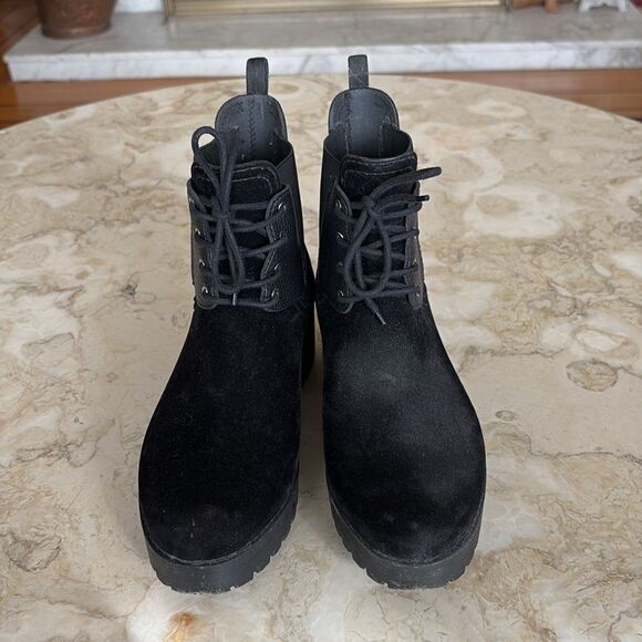 DAV Leeds Waterproof Velvet Lace Up Lug Sole Ankle Boots - Picture 5 of 10